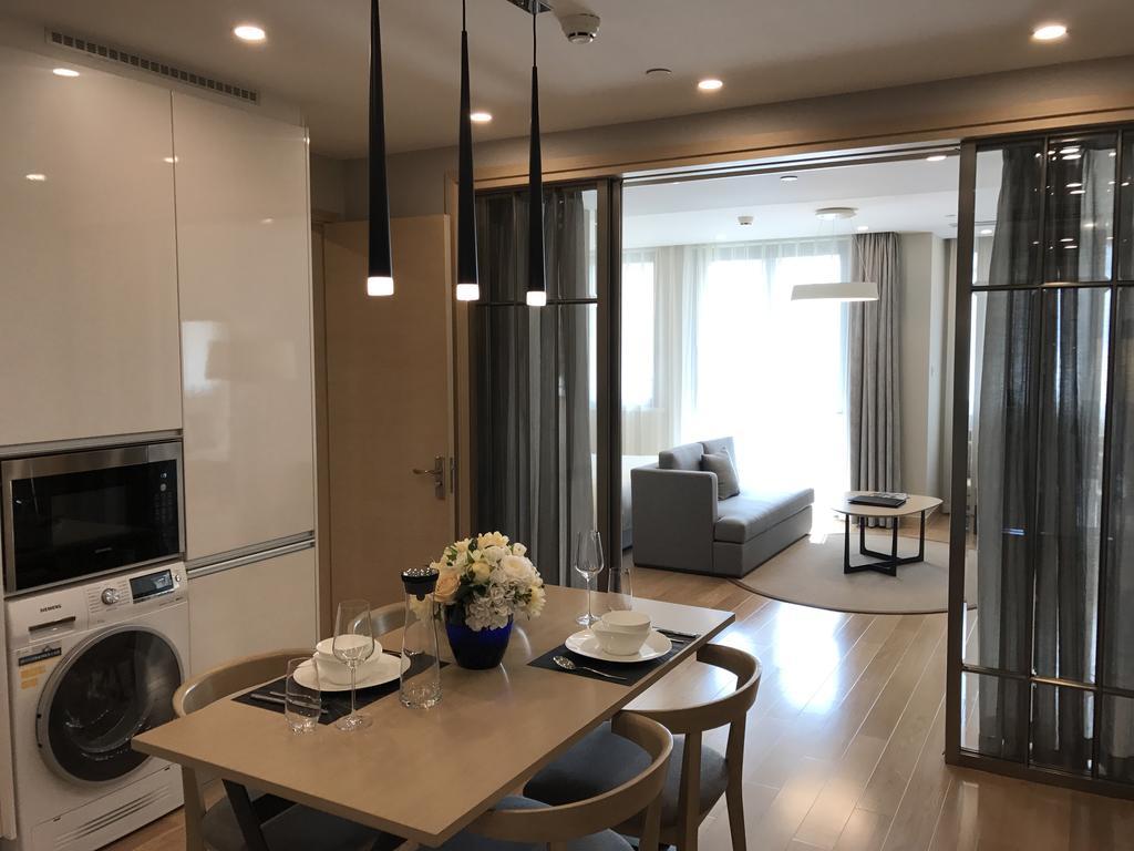 Apartment One Sunland Serviced Managed By Lanson Place