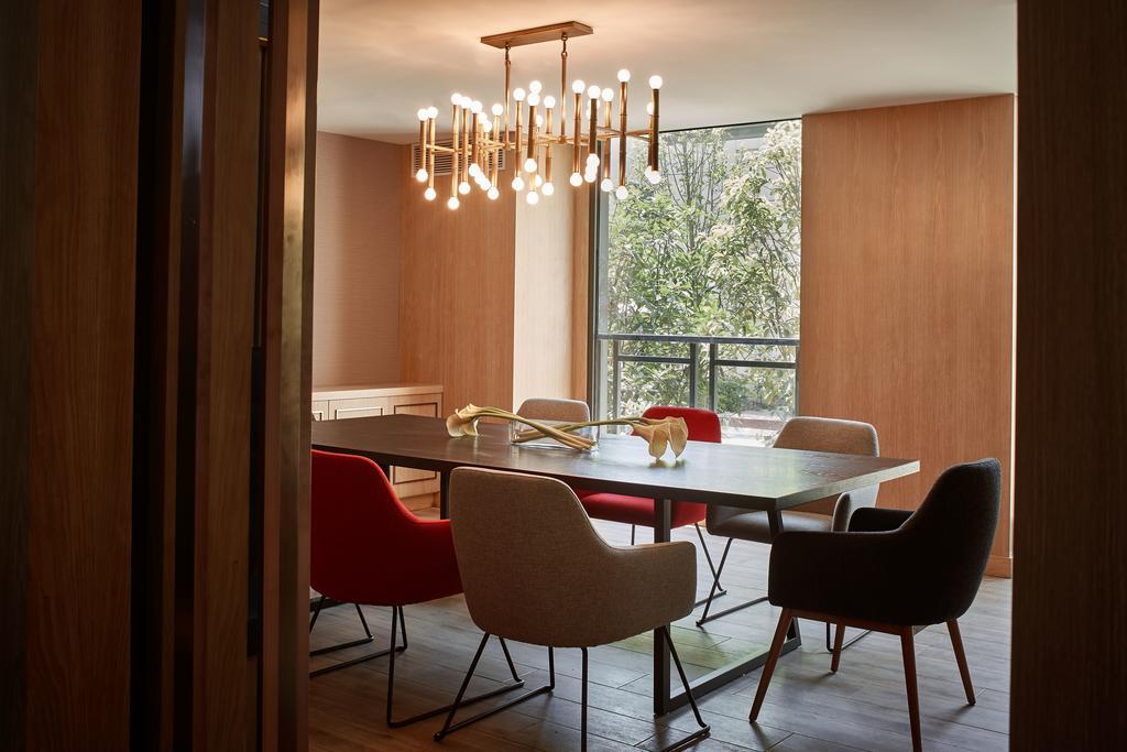 One Sunland Serviced Managed By Lanson Place Apartment *