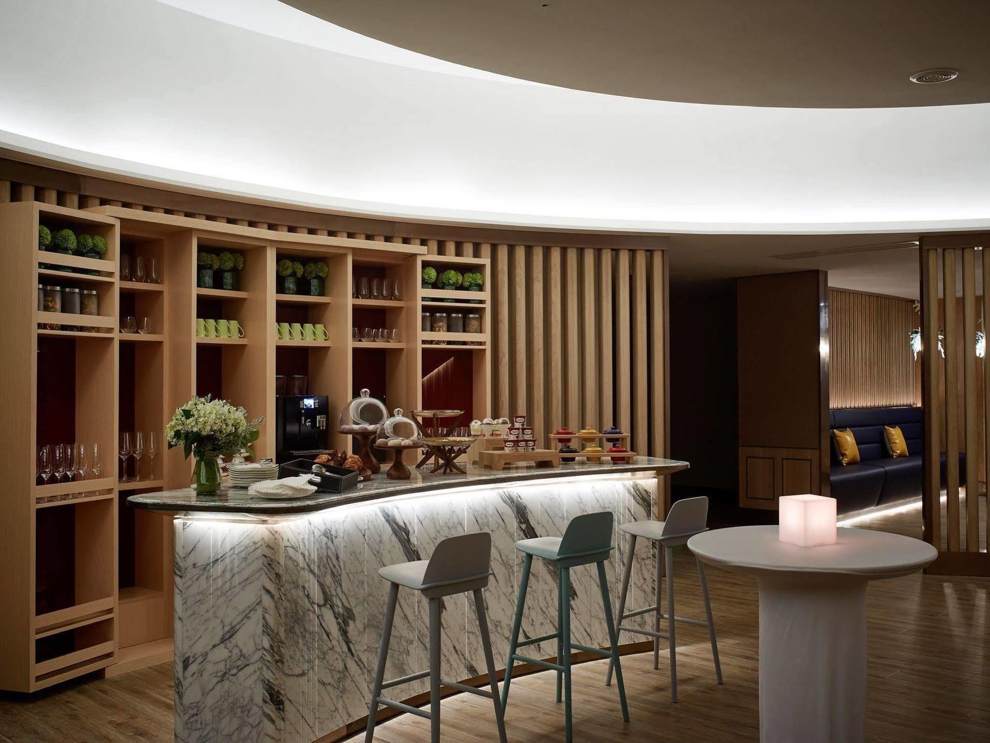 One Sunland Serviced Managed By Lanson Place Apartment *