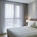 One Sunland Serviced Suites Managed By Lanson Place